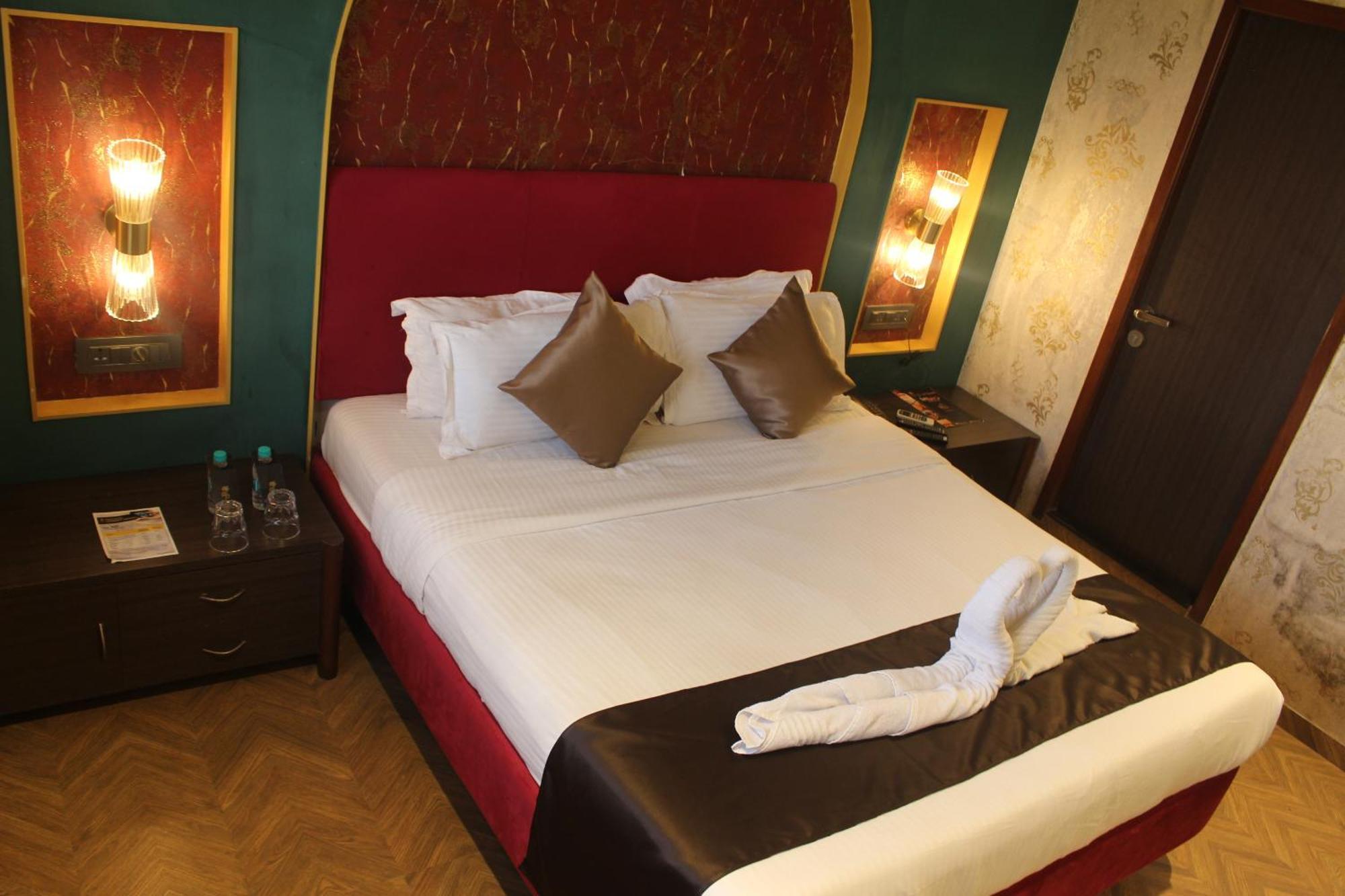 Gulf Hotel Mumbai- The Boutique Hotel Colaba Mumbai Ngoại thất bức ảnh