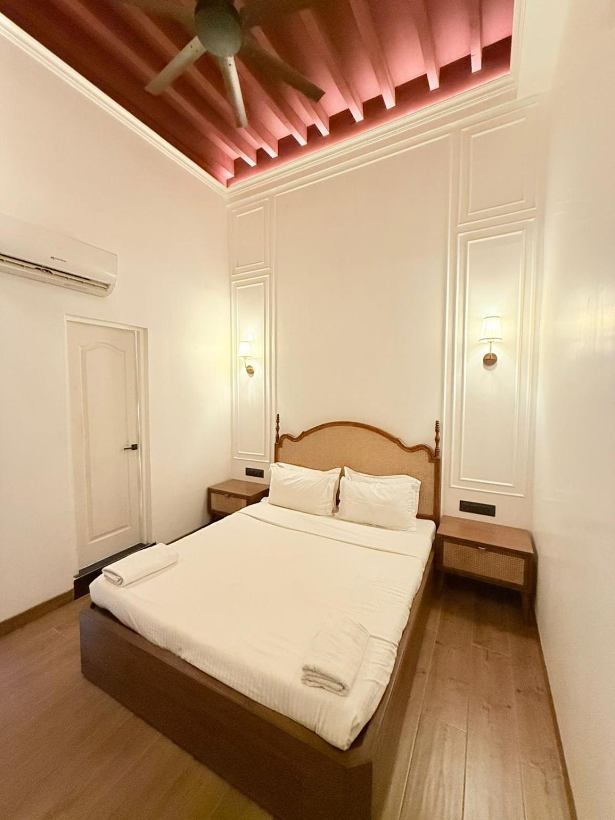 Gulf Hotel Mumbai- The Boutique Hotel Colaba Mumbai Ngoại thất bức ảnh