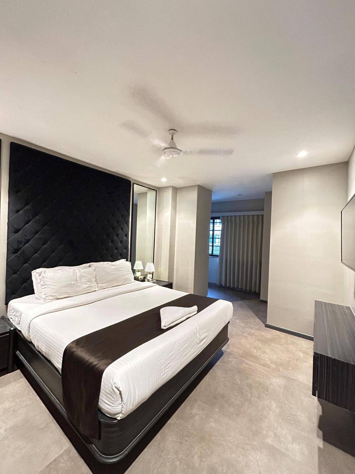 Gulf Hotel Mumbai- The Boutique Hotel Colaba Mumbai Ngoại thất bức ảnh