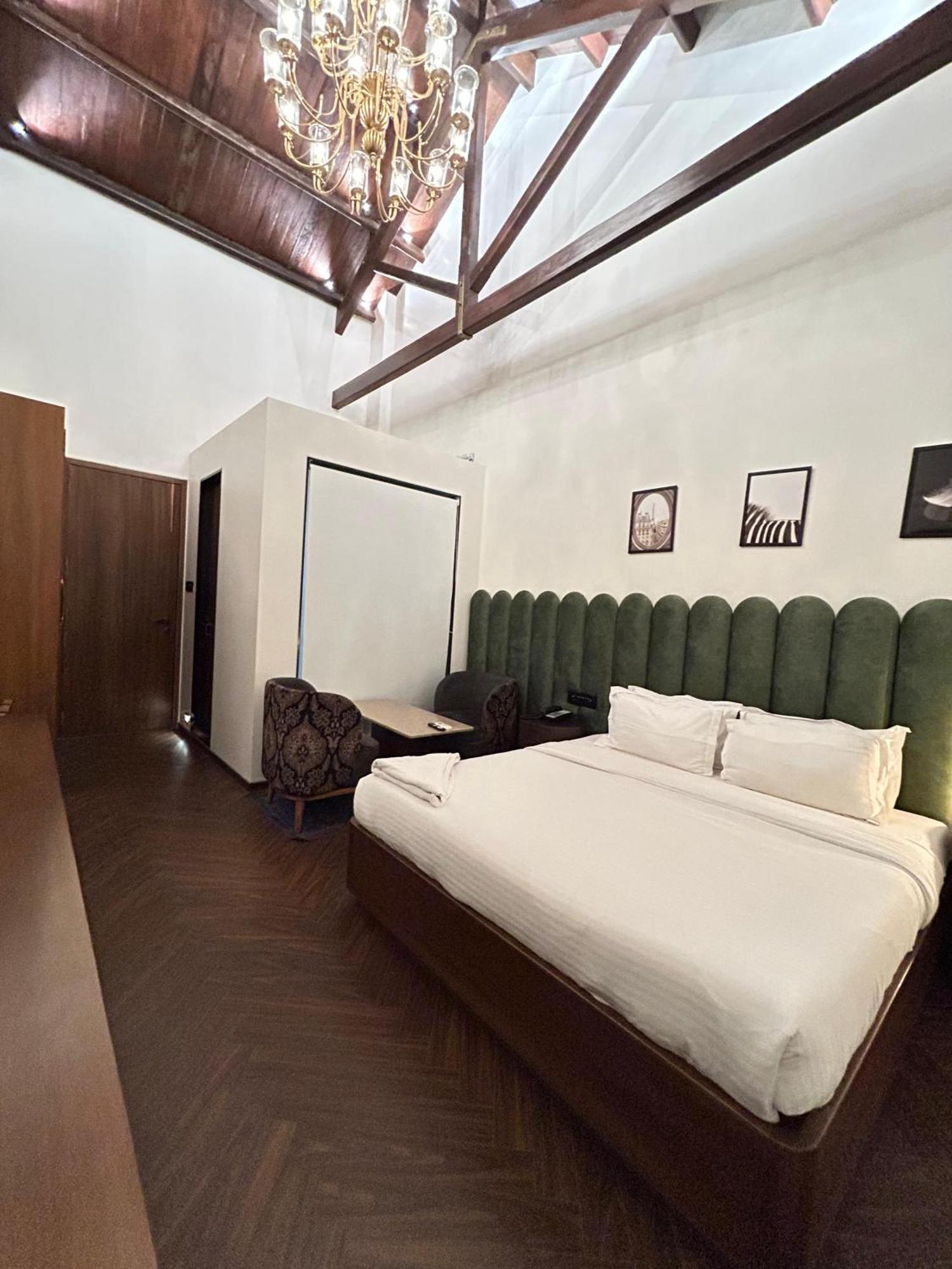 Gulf Hotel Mumbai- The Boutique Hotel Colaba Mumbai Ngoại thất bức ảnh