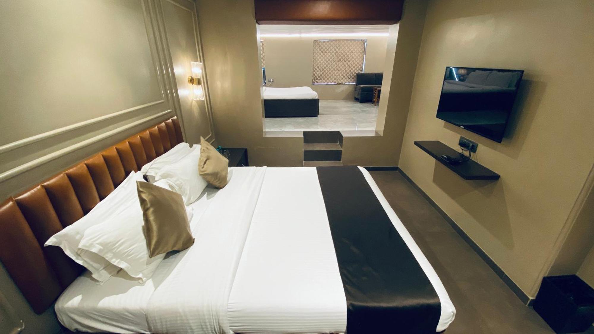 Gulf Hotel Mumbai- The Boutique Hotel Colaba Mumbai Ngoại thất bức ảnh