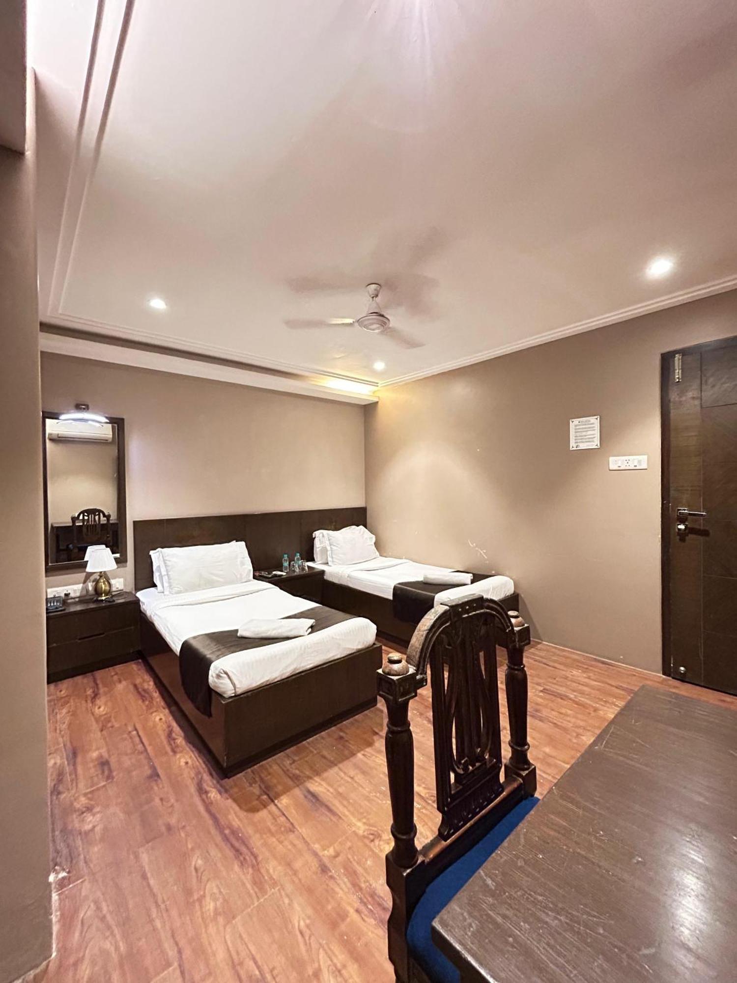 Gulf Hotel Mumbai- The Boutique Hotel Colaba Mumbai Ngoại thất bức ảnh