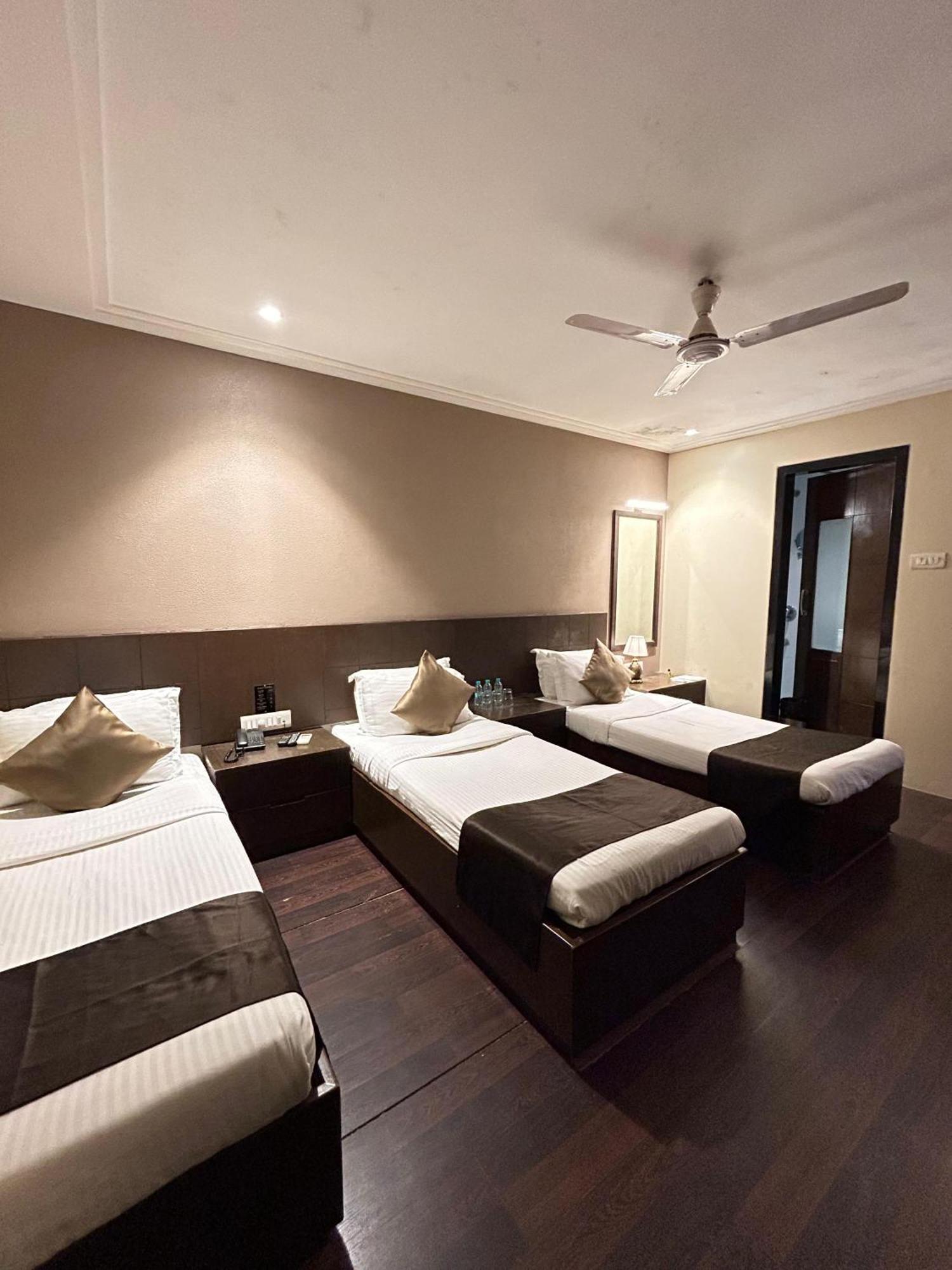 Gulf Hotel Mumbai- The Boutique Hotel Colaba Mumbai Ngoại thất bức ảnh