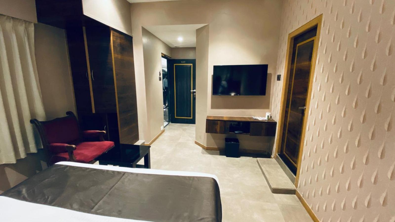 Gulf Hotel Mumbai- The Boutique Hotel Colaba Mumbai Ngoại thất bức ảnh